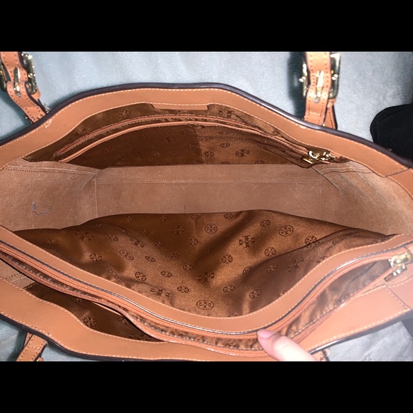 Tory Burch York Tote - Picture 5 of 8